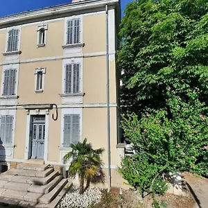https://maison-jean-chapelle-avignon.fr-provencehotel.com